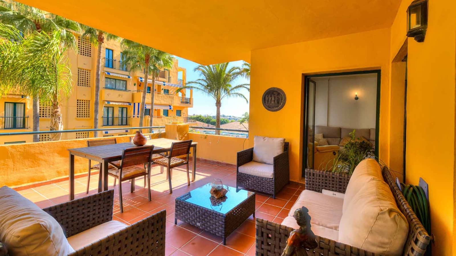 3 soveværelse Lejlighed til salg i San Pedro de Alcantara med swimmingpool - € 690.000 (Ref: 9655975)