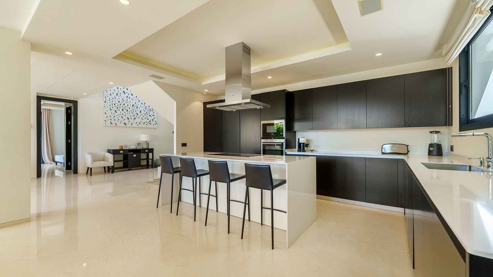 6 soverom Villa til salgs i Nueva Andalucia med svømmebasseng - € 4 290 000 (Ref: 9670366)