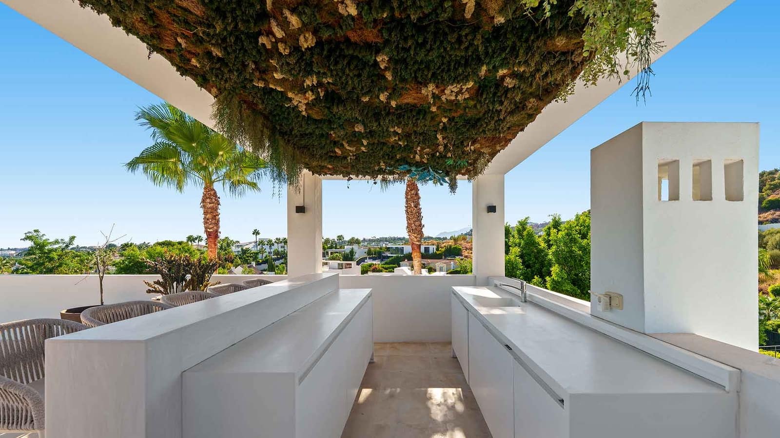6 soverom Villa til salgs i Nueva Andalucia med svømmebasseng - € 4 290 000 (Ref: 9670366)