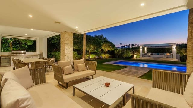 6 soverom Villa til salgs i Nueva Andalucía Centro, Marbella med svømmebasseng - € 4 290 000 (Ref: 9670366)