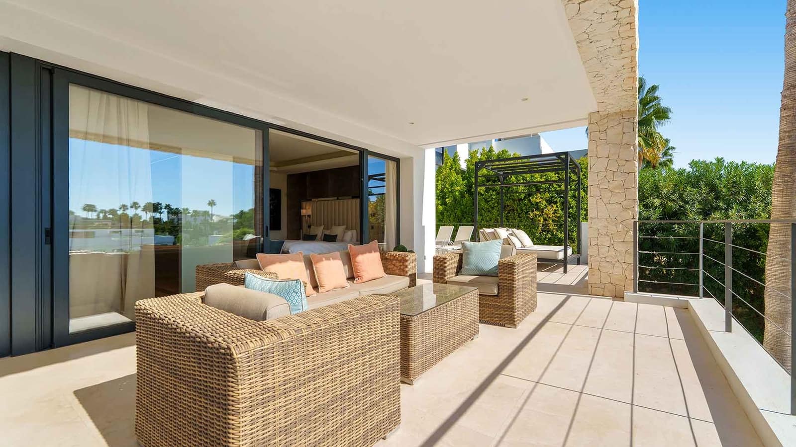 6 soverom Villa til salgs i Nueva Andalucia med svømmebasseng - € 4 290 000 (Ref: 9670366)