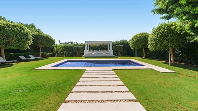 6 soverom Villa til salgs i Nueva Andalucía Centro, Marbella med svømmebasseng - € 4 290 000 (Ref: 9670366)