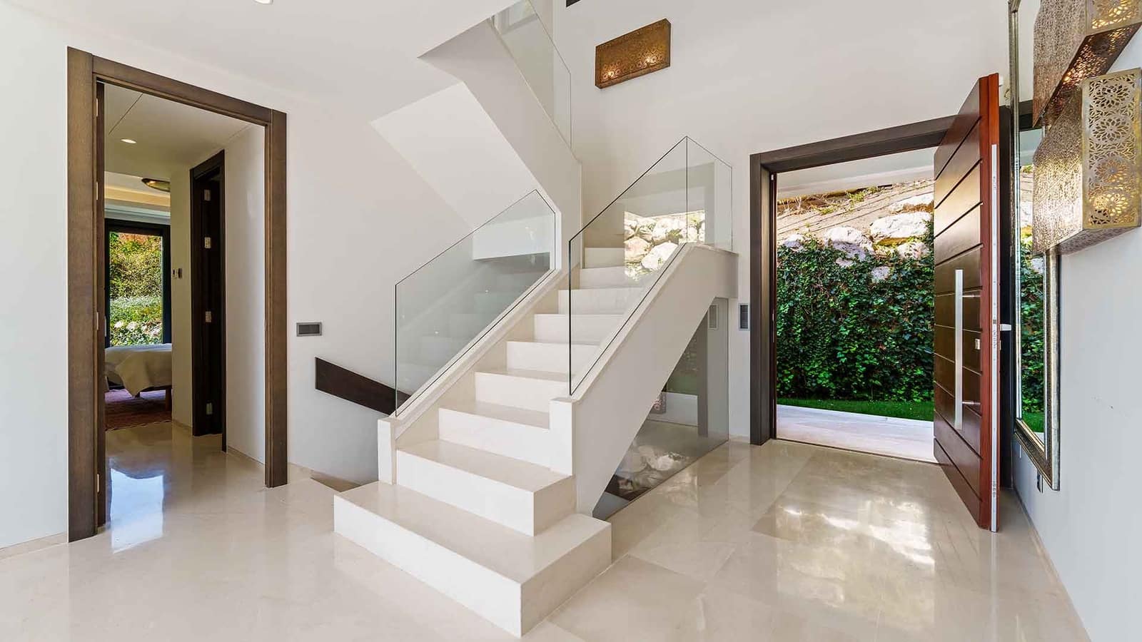 6 bedroom Villa for sale in Nueva Andalucia with pool - € 4,190,000 (Ref: 9674093)