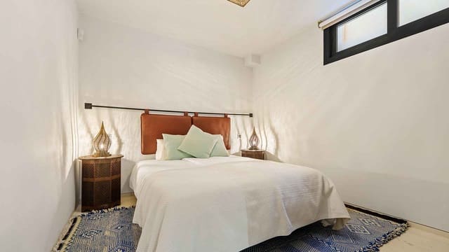 6 bedroom Villa for sale in Nueva Andalucía Centro, Marbella with pool - € 4,190,000 (Ref: 9674093)