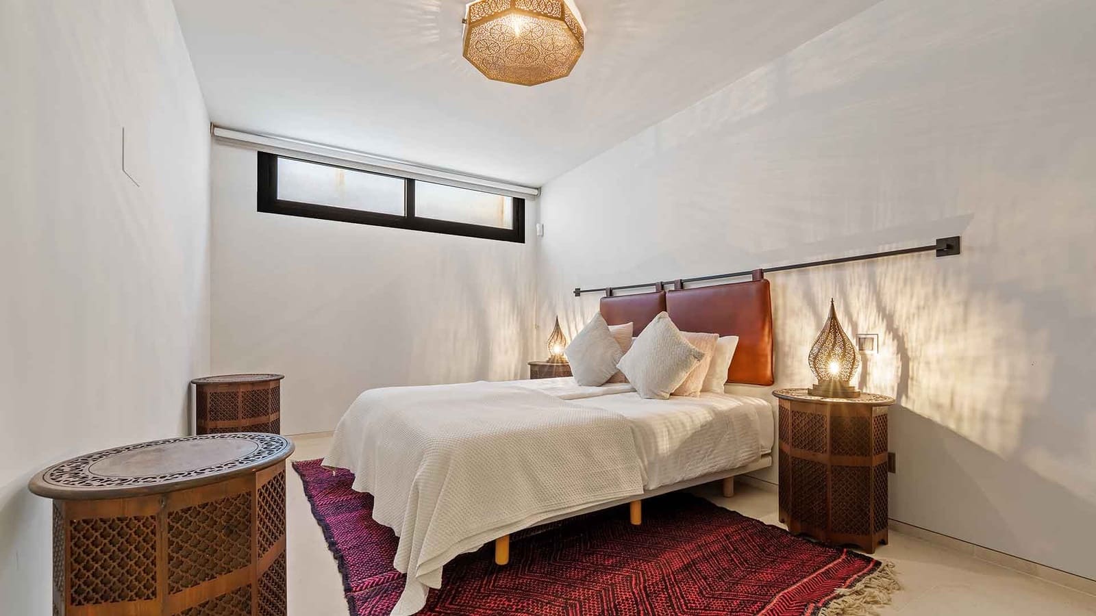 6 bedroom Villa for sale in Nueva Andalucia with pool - € 4,190,000 (Ref: 9674093)