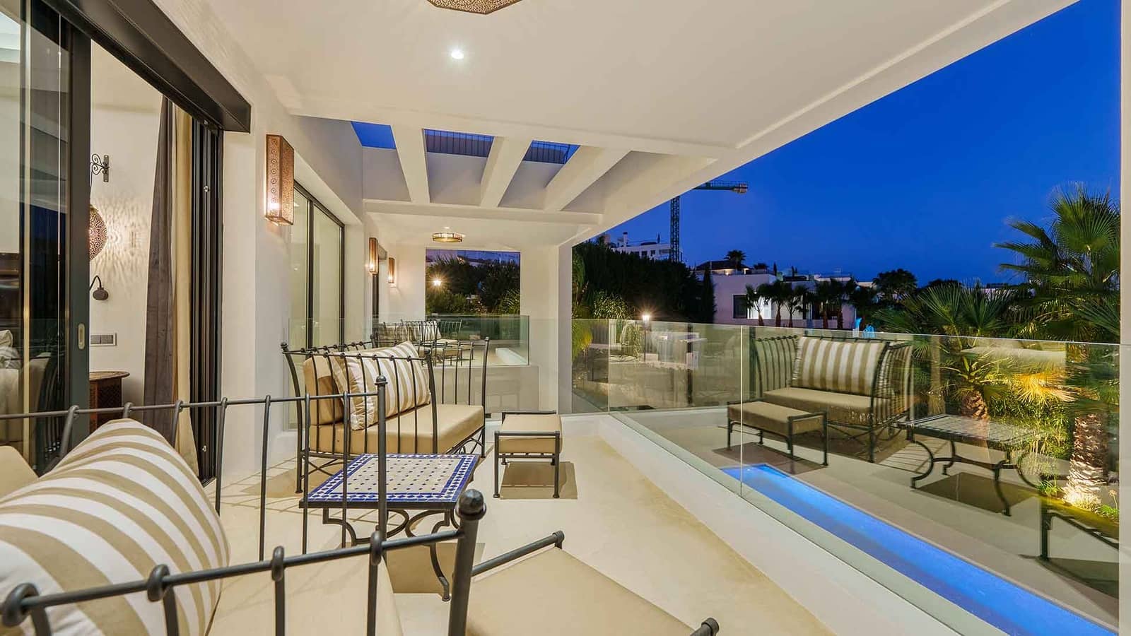 6 bedroom Villa for sale in Nueva Andalucia with pool - € 4,190,000 (Ref: 9674093)