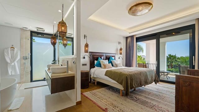 6 bedroom Villa for sale in Nueva Andalucía Centro, Marbella with pool - € 4,190,000 (Ref: 9674093)