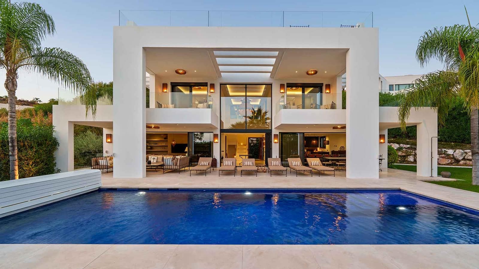 6 bedroom Villa for sale in Nueva Andalucia with pool - € 4,190,000 (Ref: 9674093)