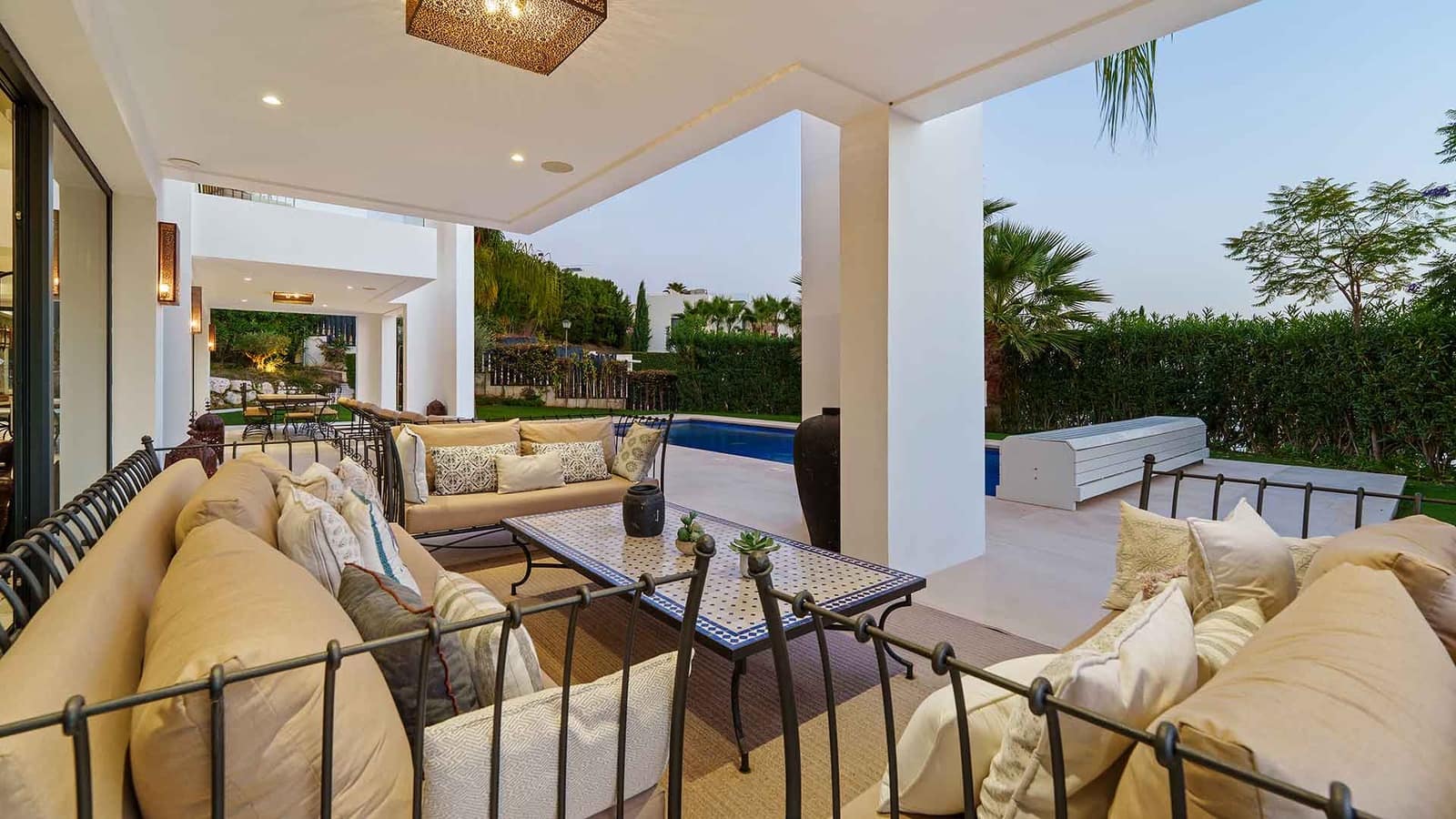 6 bedroom Villa for sale in Nueva Andalucia with pool - € 4,190,000 (Ref: 9674093)