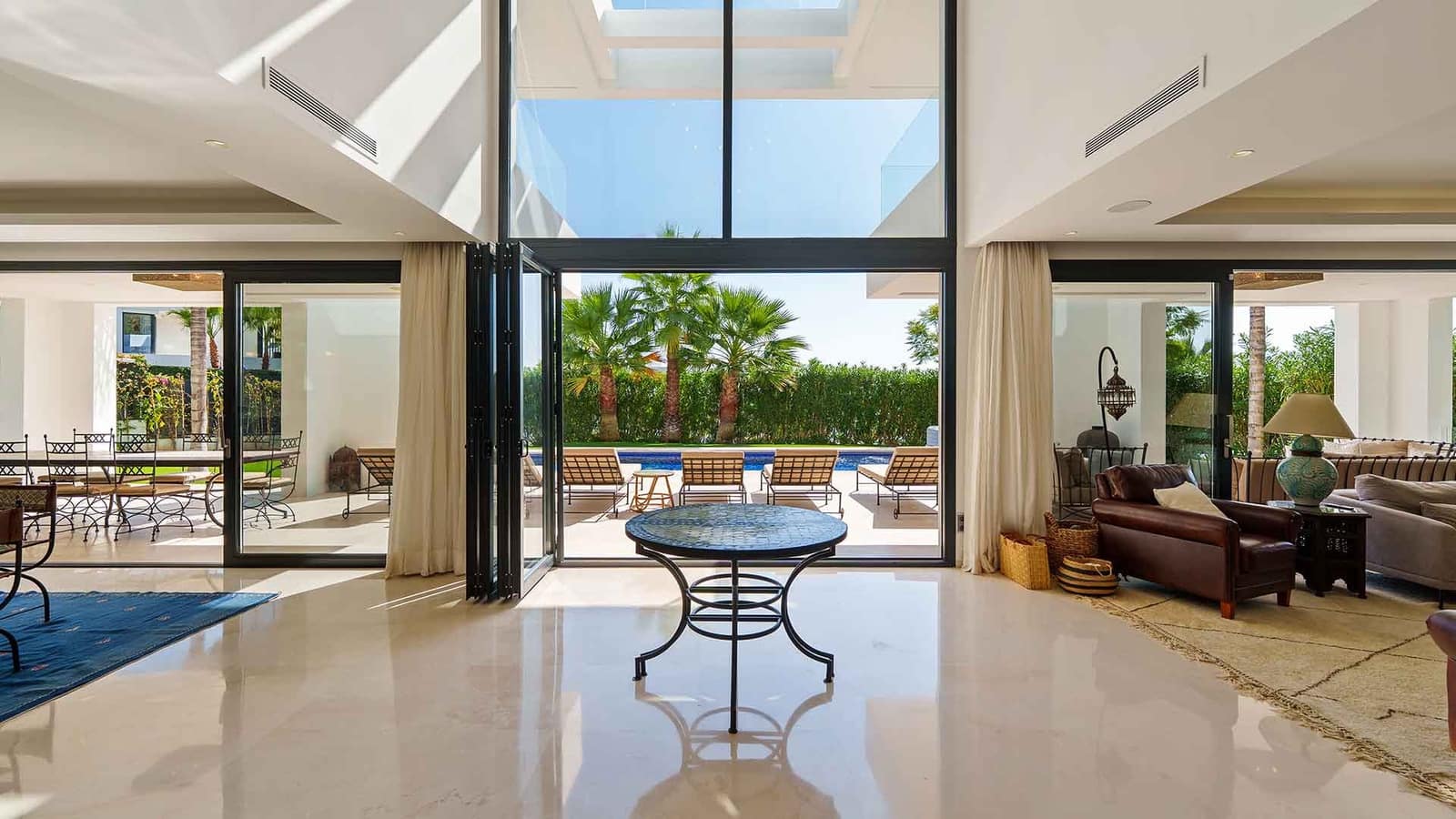 6 bedroom Villa for sale in Nueva Andalucia with pool - € 4,190,000 (Ref: 9674093)