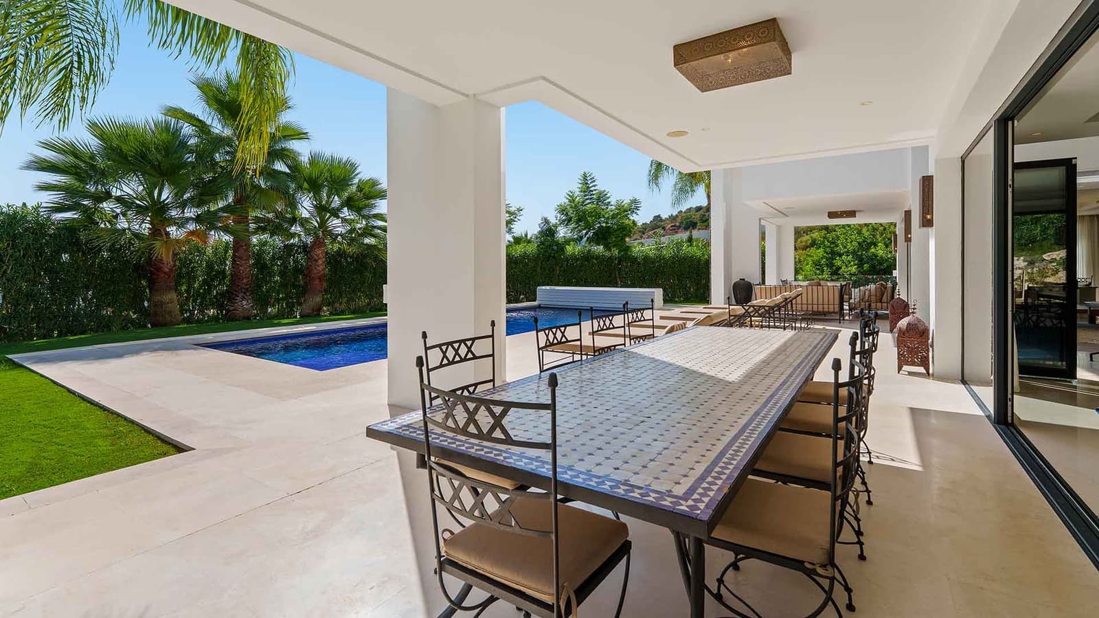 6 bedroom Villa for sale in Nueva Andalucia with pool - € 4,190,000 (Ref: 9674093)