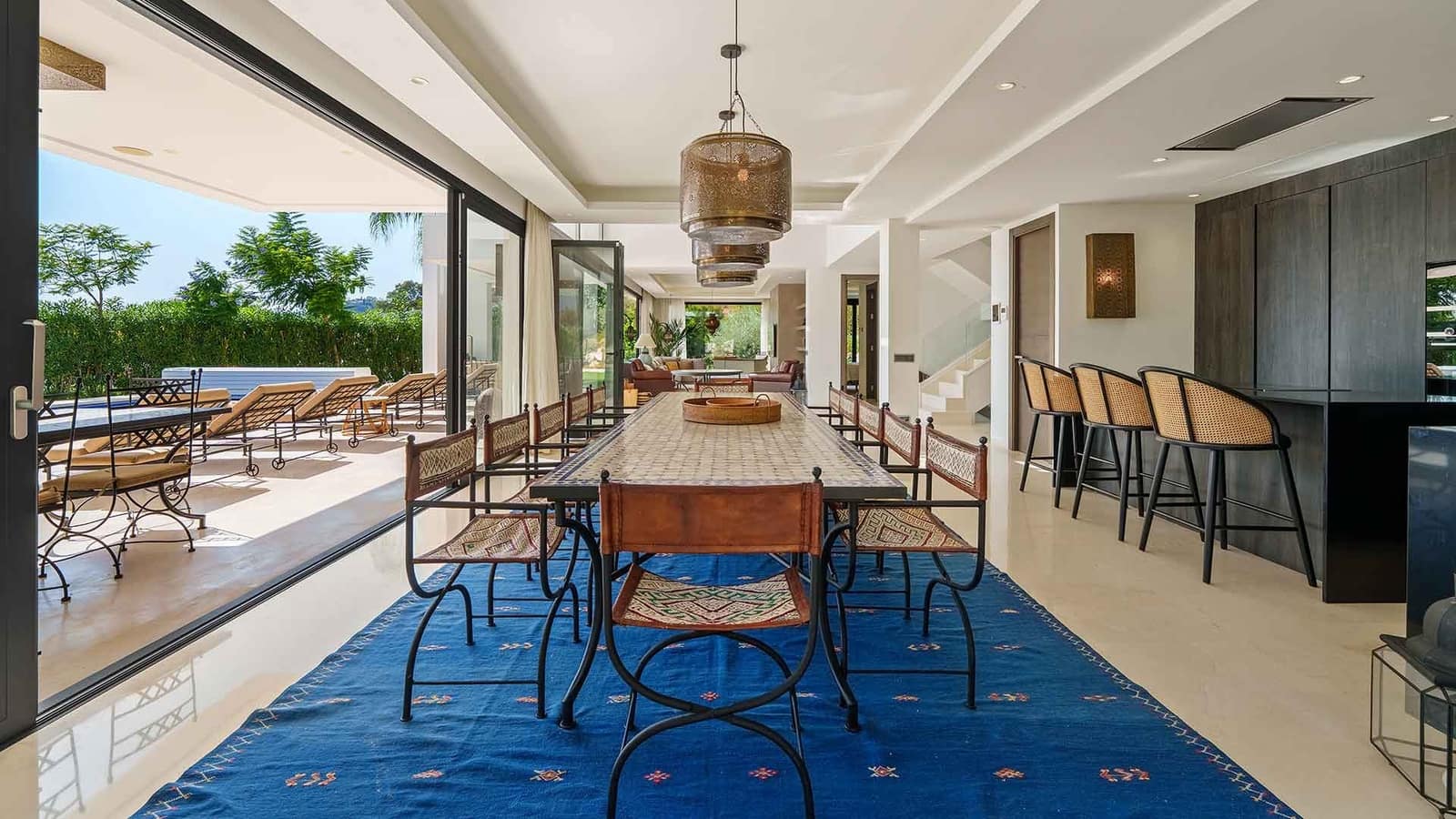 6 bedroom Villa for sale in Nueva Andalucia with pool - € 4,190,000 (Ref: 9674093)