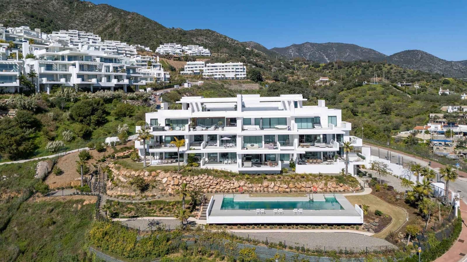 3 camera da letto Appartamento in vendita in Ojen con piscina - 1.695.000 € (Rif: 9686310)