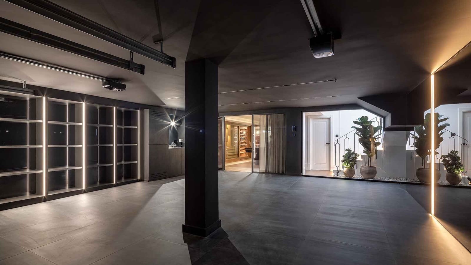 5 bedroom Villa for sale in Los Arqueros with pool - € 5,495,000 (Ref: 9695247)