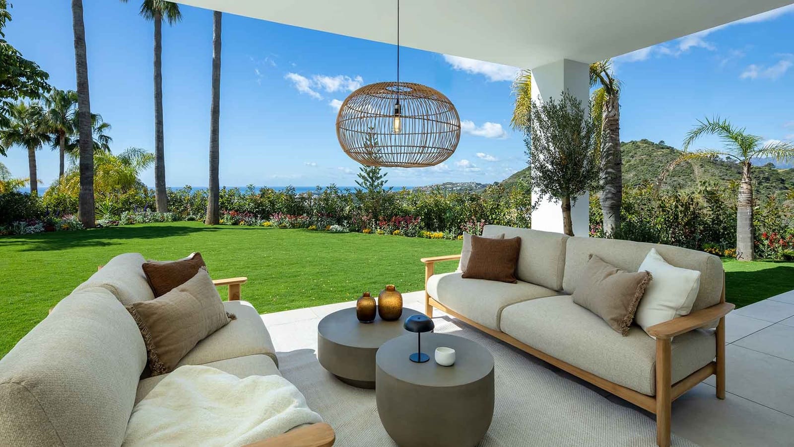 5 bedroom Villa for sale in Los Arqueros with pool - € 5,495,000 (Ref: 9695247)