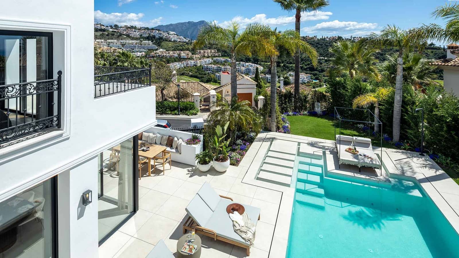 5 bedroom Villa for sale in Los Arqueros with pool - € 5,495,000 (Ref: 9695247)