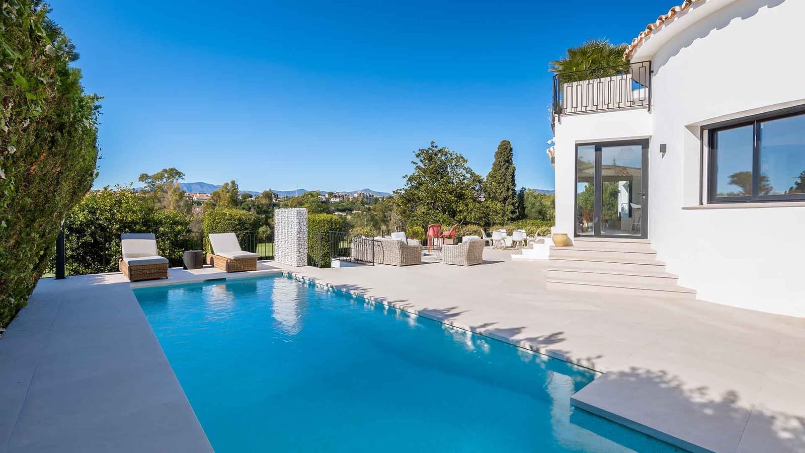 4 bedroom Villa for sale in Guadalmina with pool - € 2,595,000 (Ref: 9695248)