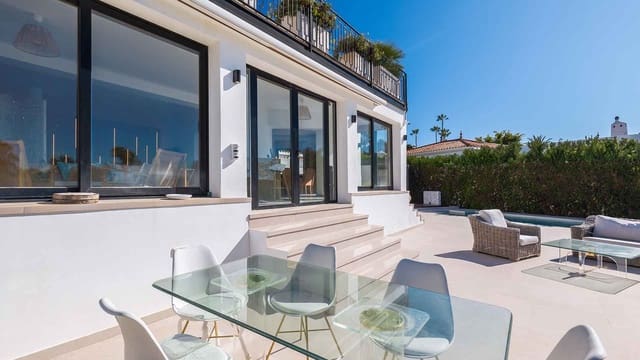 4 soveværelse Villa til salg i Guadalmina, Marbella med swimmingpool - € 2.595.000 (Ref: 9695248)