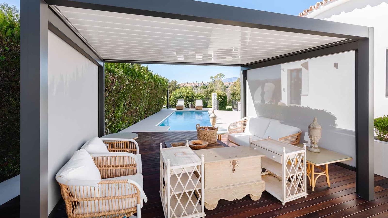 4 bedroom Villa for sale in Guadalmina with pool - € 2,595,000 (Ref: 9695248)