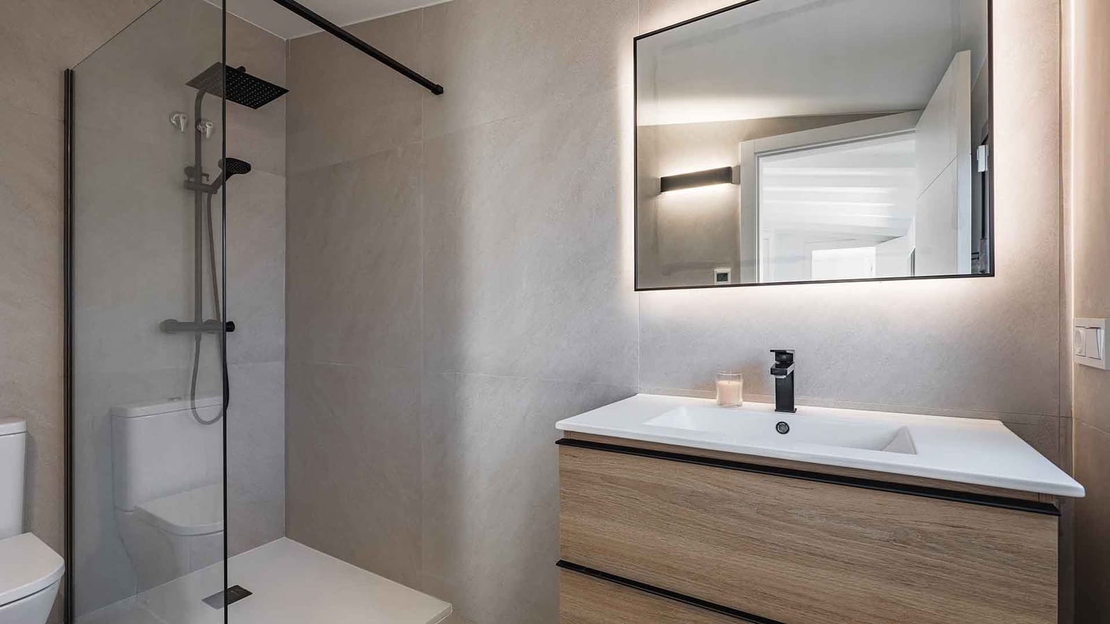 4 bedroom Villa for sale in Guadalmina with pool - € 2,595,000 (Ref: 9695248)