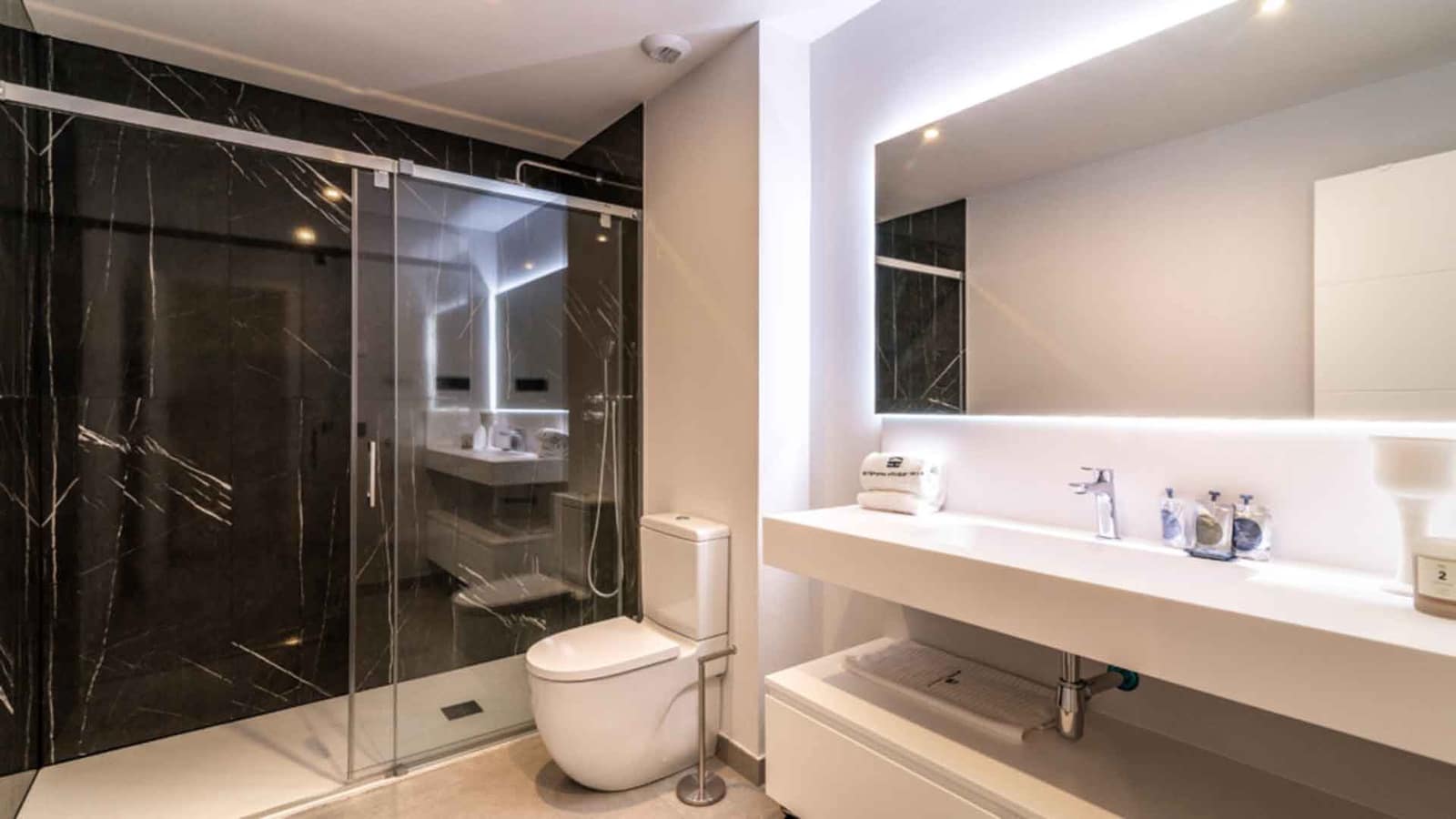 3 soverom Leilighet til salgs i Estepona - € 847 000 (Ref: 9714836)