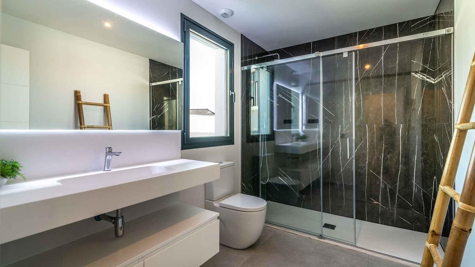 3 soverom Leilighet til salgs i Estepona - € 847 000 (Ref: 9714836)