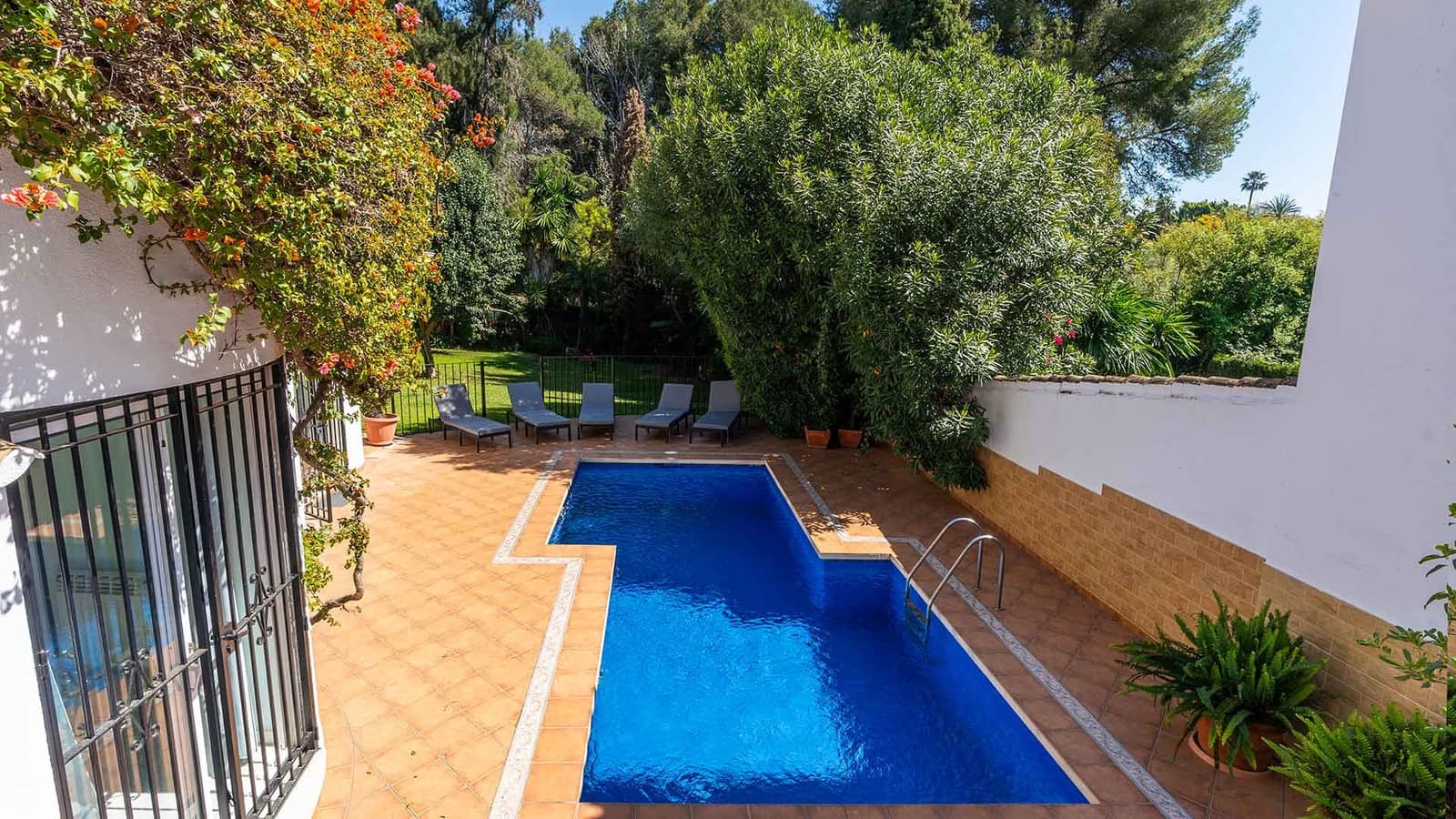 Chalet de 4 habitaciones en Golden Mile en venta con piscina - 1.750.000 € (Ref: 9726575)