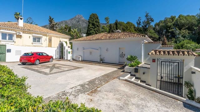 4 camera da letto Villa in vendita in Lomas De Marbella, Marbella con piscina - 1.750.000 € (Rif: 9726575)
