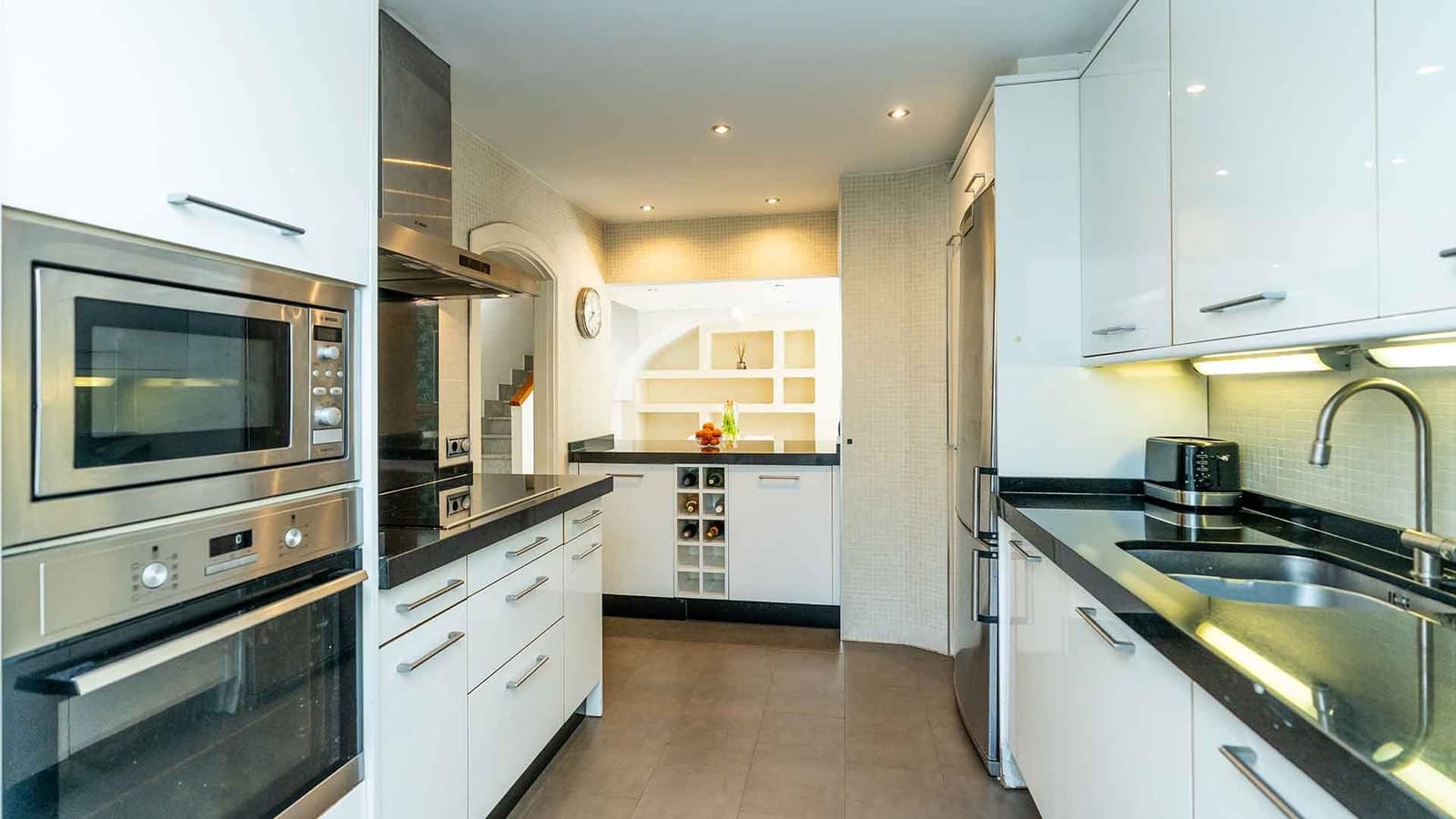 3 soverom Hus til salgs i Golden Mile med svømmebasseng - € 800 000 (Ref: 9777999)