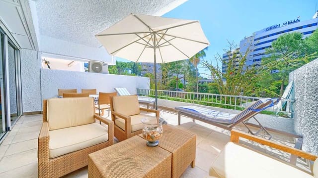 Apartamento de 1 habitación en Lomas De Marbella, Marbella en venta con piscina - 560.000 € (Ref: 9784969)