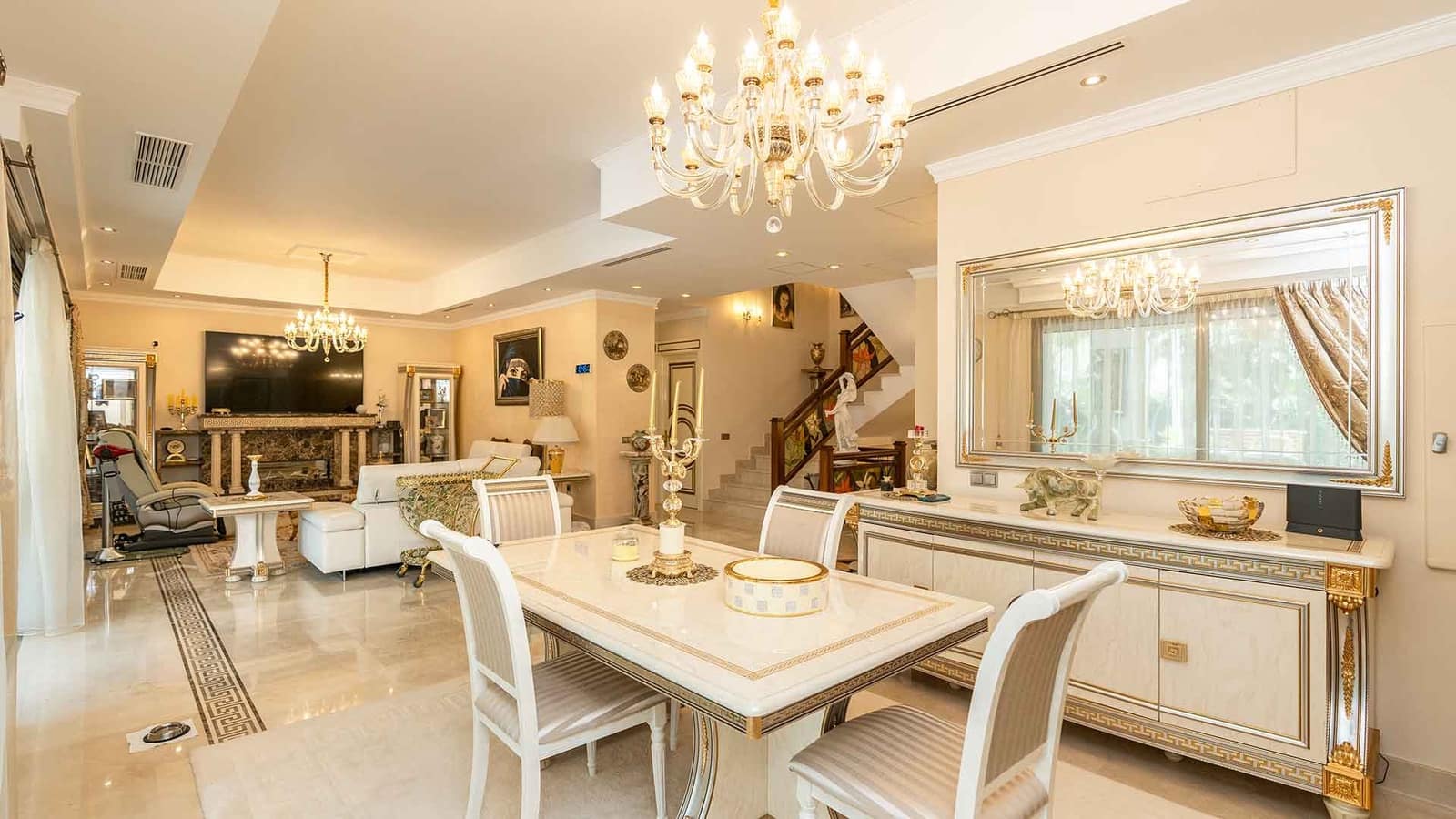 4 bedroom Villa for sale in Golden Mile with pool - € 6,950,000 (Ref: 9788318)