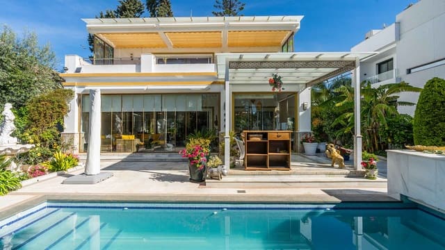 4 sovrum Villa till salu i Lomas De Marbella, Marbella med pool - 6 950 000 € (Ref: 9788318)