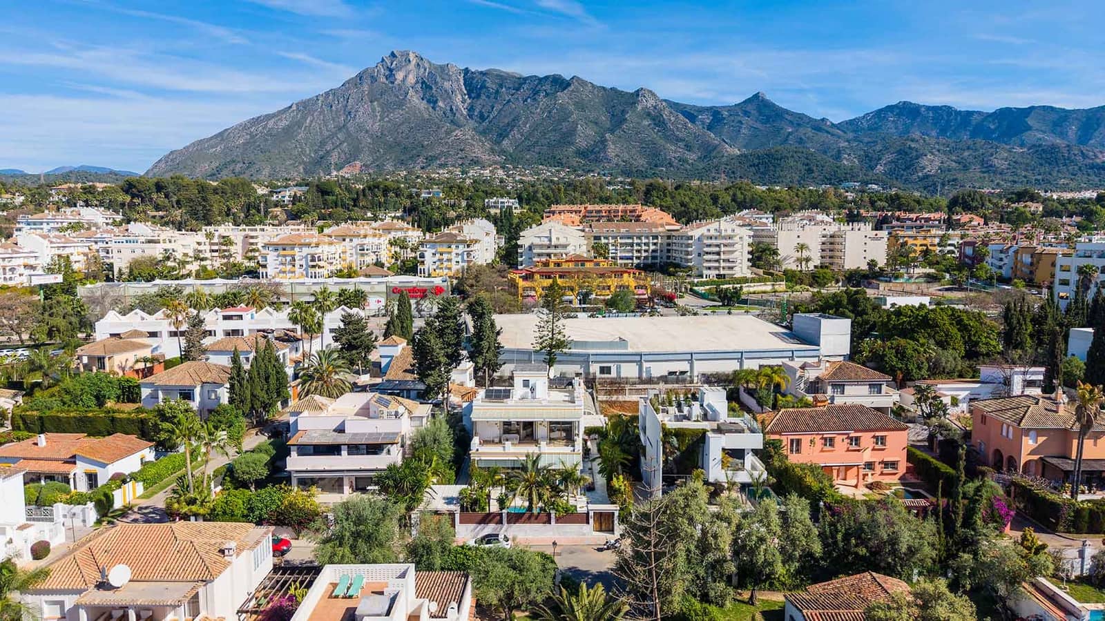 4 bedroom Villa for sale in Golden Mile with pool - € 6,950,000 (Ref: 9788318)