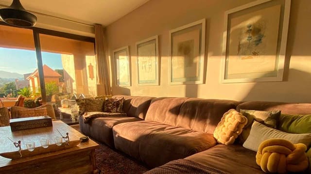 3 quarto Penthouse para venda em Centro, Estepona com piscina - 835 000 € (Ref: 9788319)