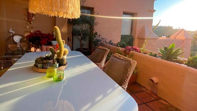 3 quarto Penthouse para venda em Centro, Estepona com piscina - 835 000 € (Ref: 9788319)