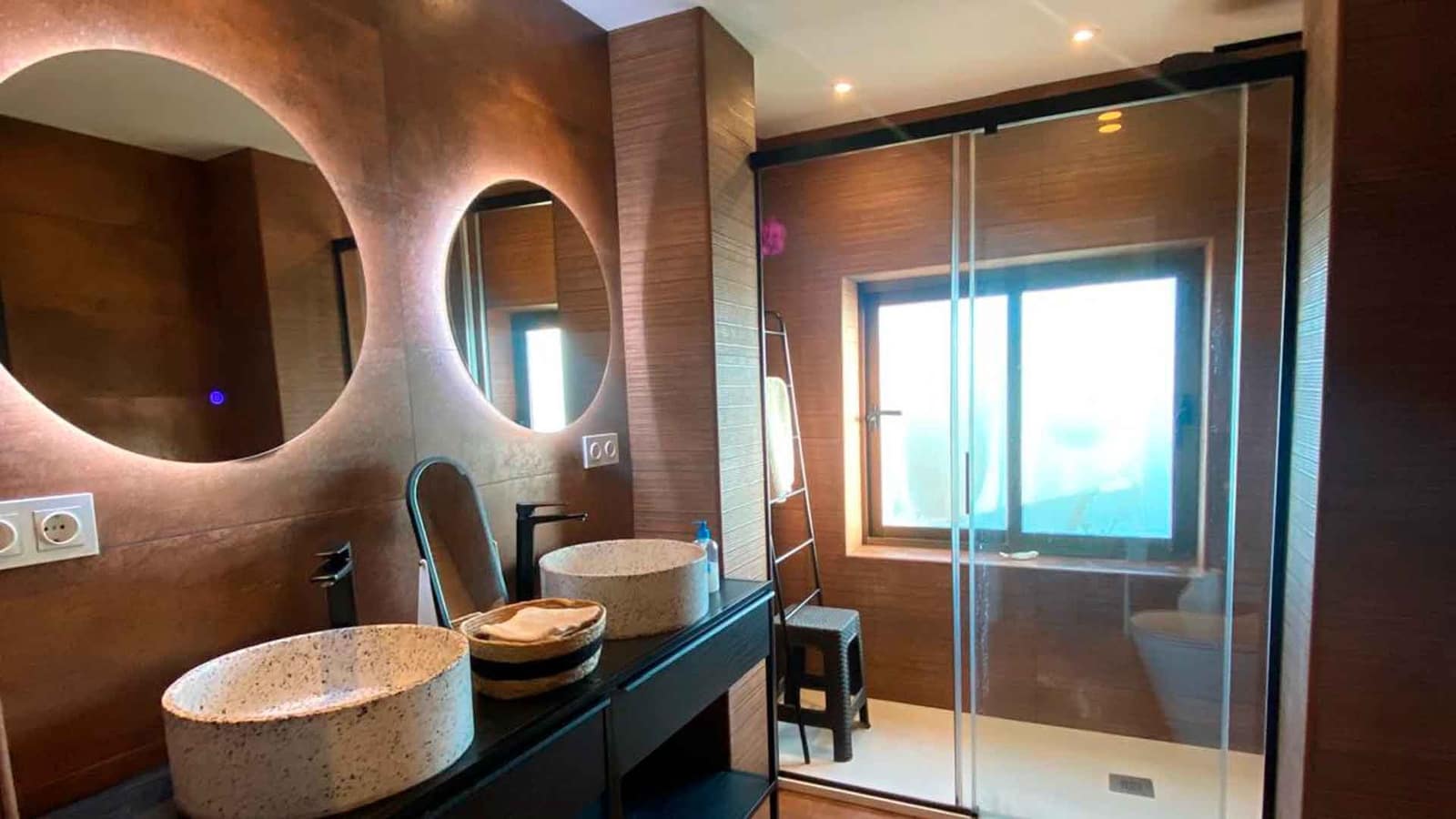 3 sovrum Takvåning till salu i Estepona med pool - 835 000 € (Ref: 9788319)