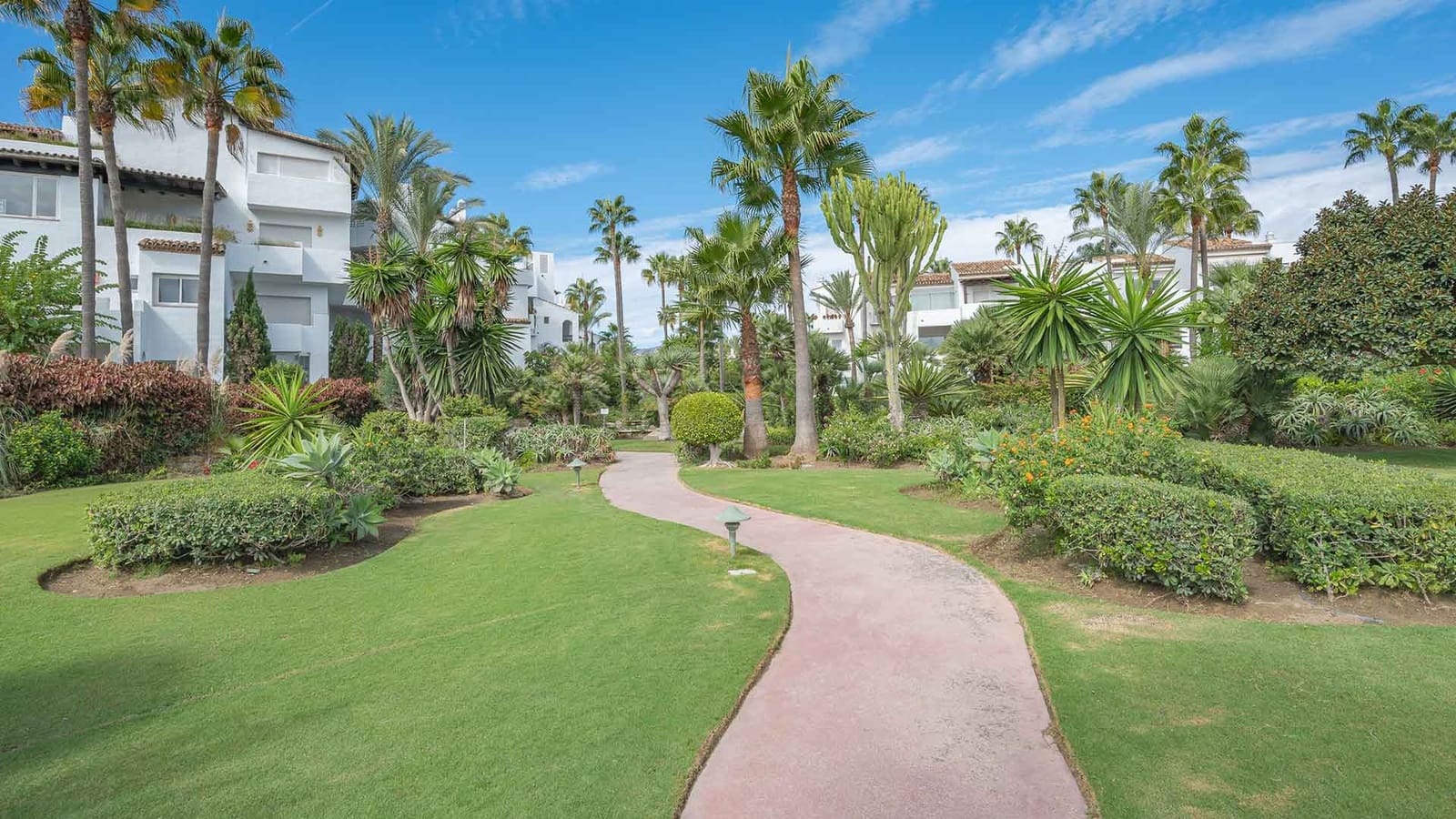 3 quarto Apartamento para venda em Costalita com piscina - 1 495 000 € (Ref: 9788320)