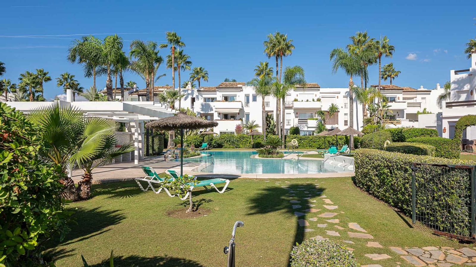 3 quarto Apartamento para venda em Costalita com piscina - 1 495 000 € (Ref: 9788320)