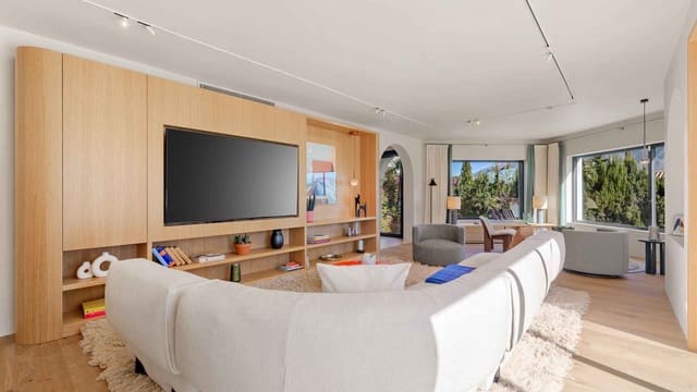 4 soverom Villa til salgs i Las Brisas, Marbella med svømmebasseng - € 2 995 000 (Ref: 9790942)