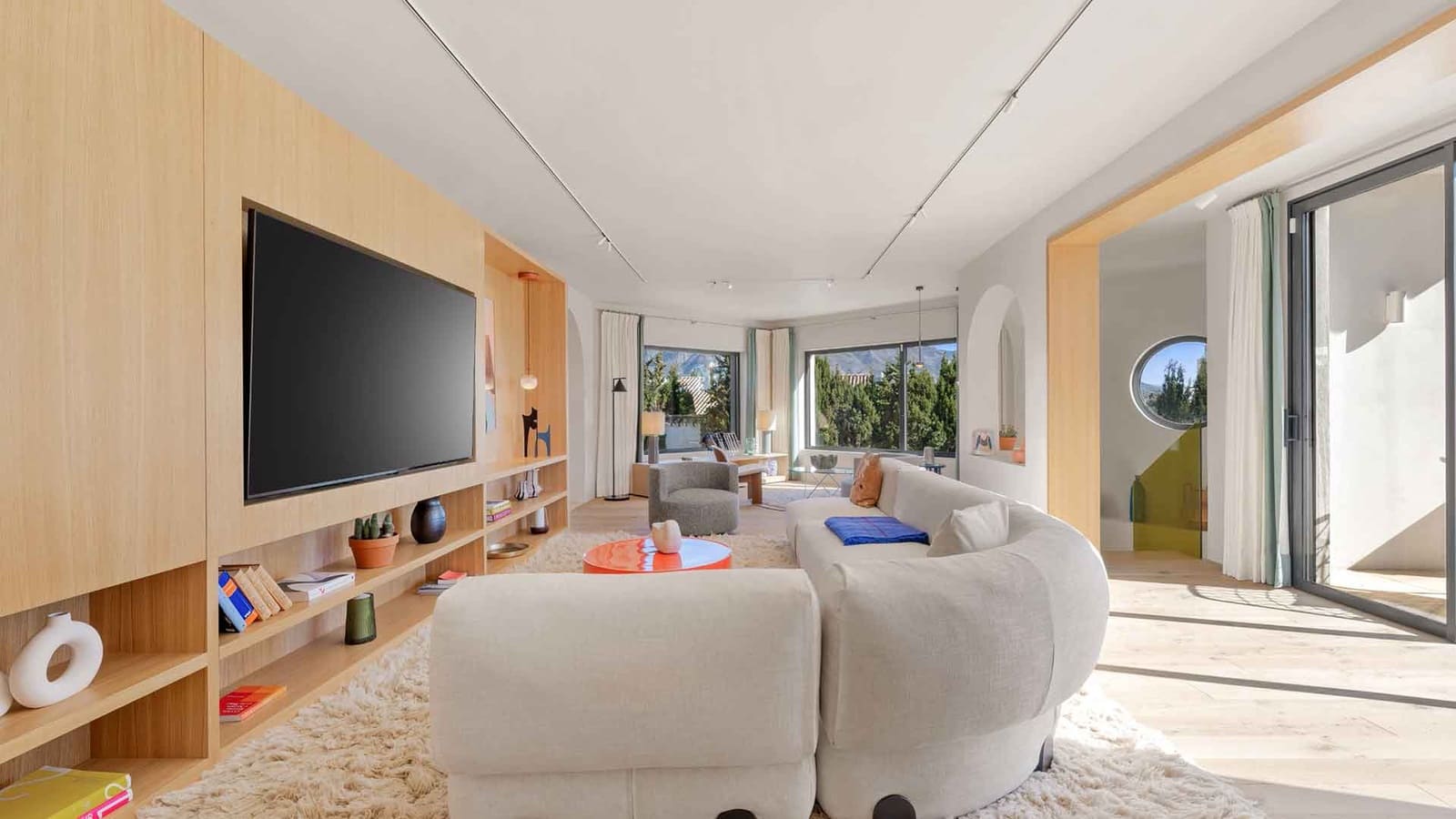 4 sypialnia Willa na sprzedaż w Nueva Andalucia z basenem - 2 995 000 € (Ref: 9790942)