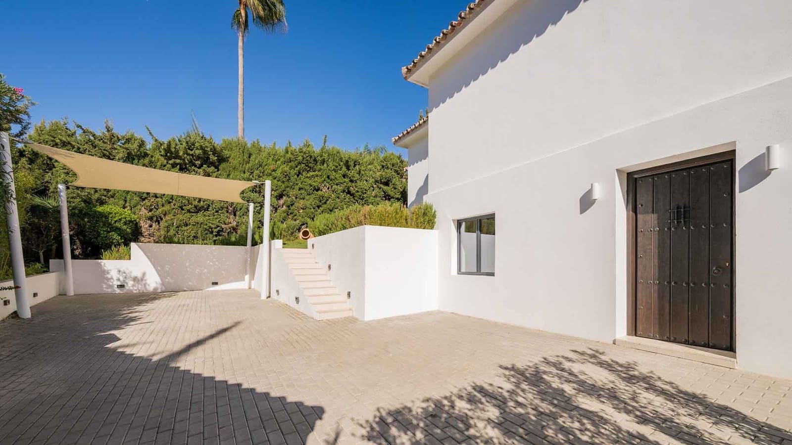 4 sypialnia Willa na sprzedaż w Nueva Andalucia z basenem - 2 995 000 € (Ref: 9790942)