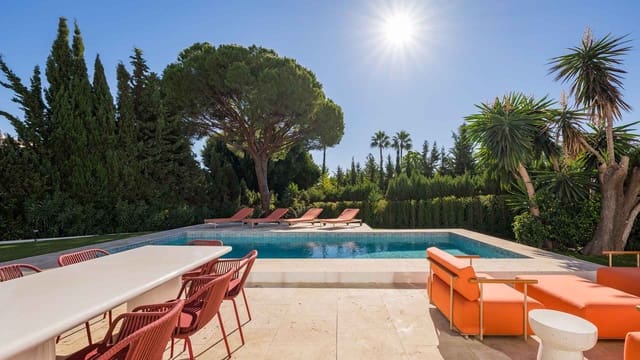 4 soverom Villa til salgs i Las Brisas, Marbella med svømmebasseng - € 2 995 000 (Ref: 9790942)