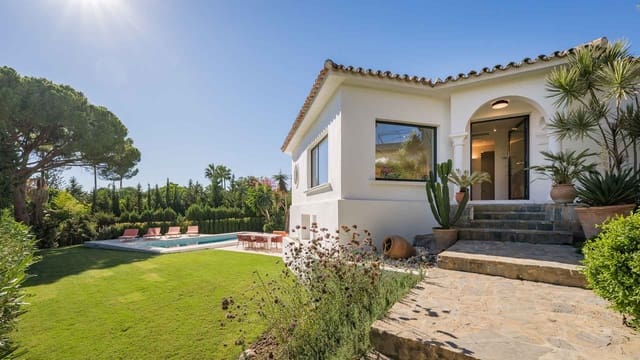 4 soverom Villa til salgs i Las Brisas, Marbella med svømmebasseng - € 2 995 000 (Ref: 9790942)