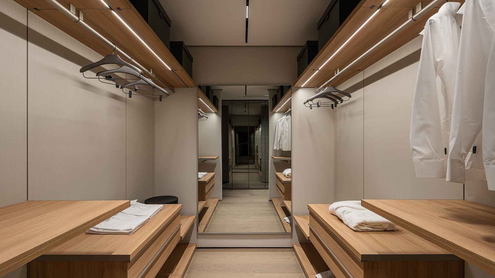 3 makuuhuone Huoneisto myytävänä paikassa Estepona mukana uima-altaan - 3 550 000 € (Ref: 9794497)