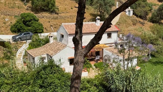 4 sypialnia Finka/Dom wiejski na sprzedaż w Casares Pueblo, Casares z basenem - 775 000 € (Ref: 9797002)