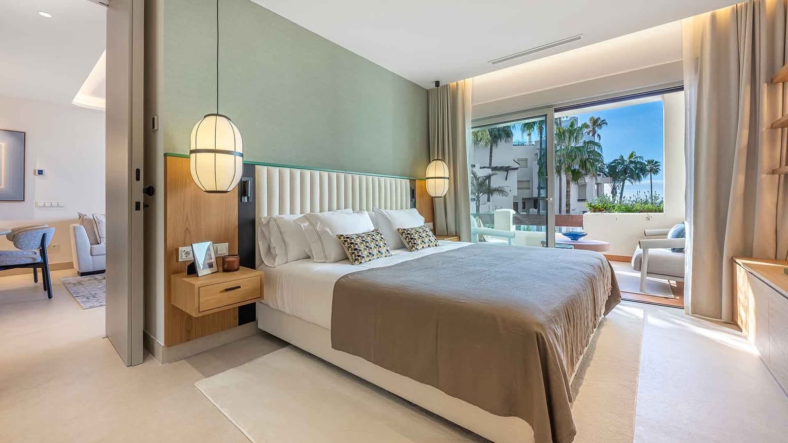 3 soveværelse Lejlighed til salg i Estepona med swimmingpool - € 1.895.000 (Ref: 9797003)