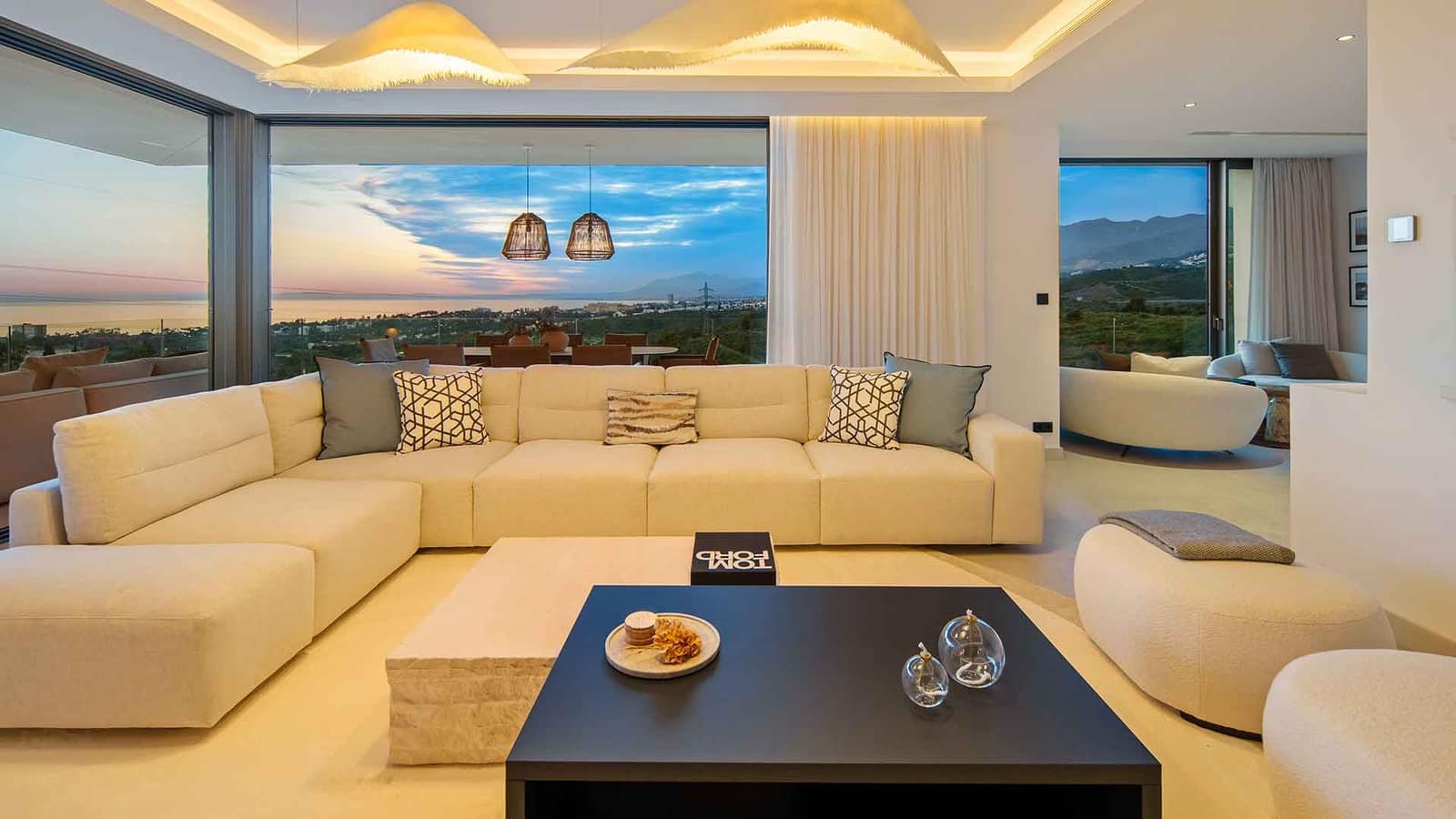 4 sypialnia Willa na sprzedaż w El Rosario z basenem - 6 500 000 € (Ref: 9833584)