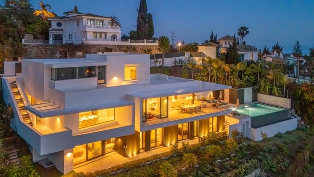 4 makuuhuone Huvila myytävänä paikassa El Rosario, Marbella mukana uima-altaan - 6 500 000 € (Ref: 9833584)