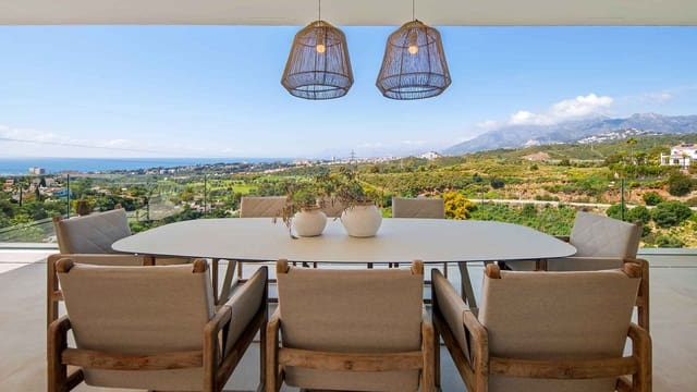 4 makuuhuone Huvila myytävänä paikassa El Rosario, Marbella mukana uima-altaan - 6 500 000 € (Ref: 9833584)