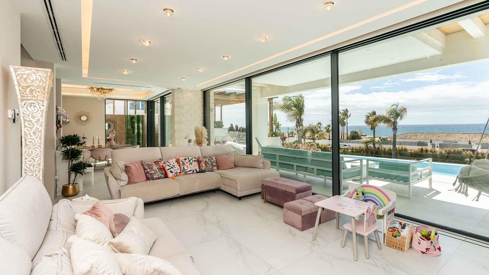 5 bedroom Villa for sale in El Chaparral with pool - € 3,100,000 (Ref: 9839136)